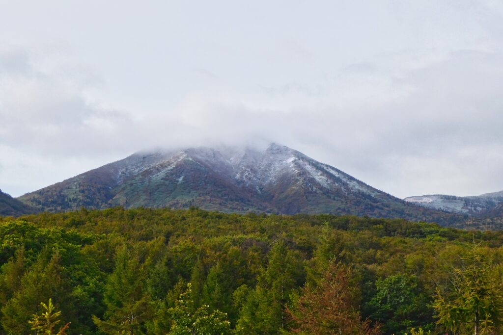 八甲田山の初冠雪