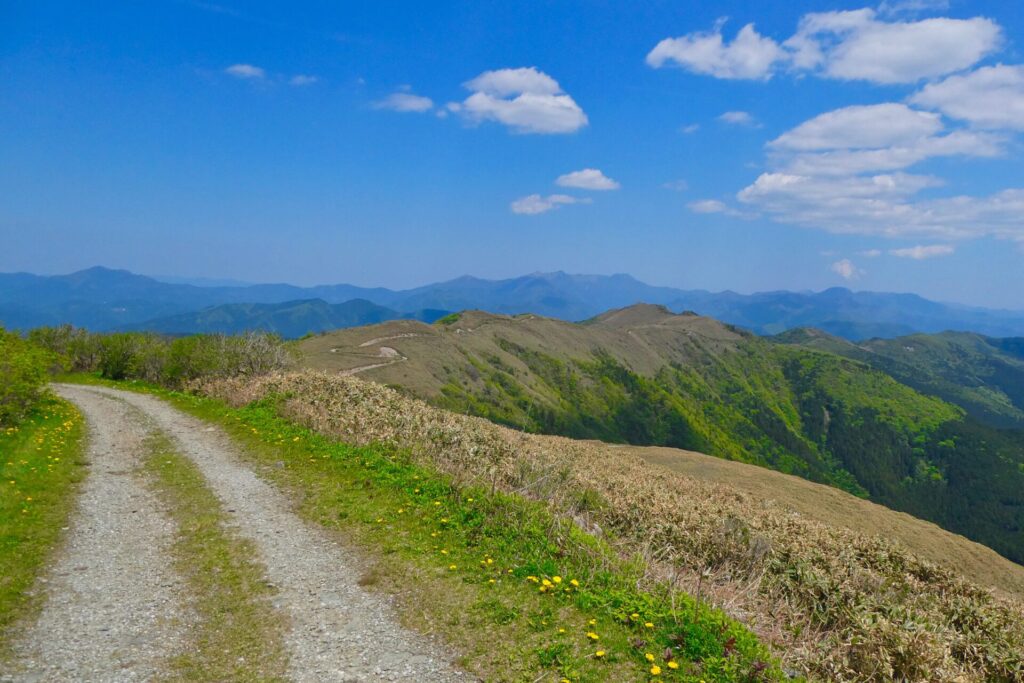 明神山