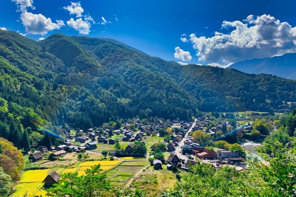 合掌造り 荻町城址展望台